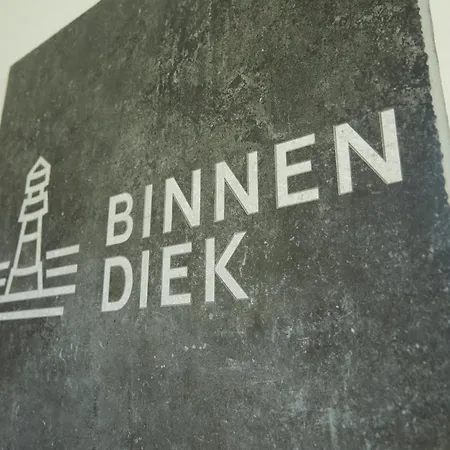 Binnendiek Haus 3 11 *