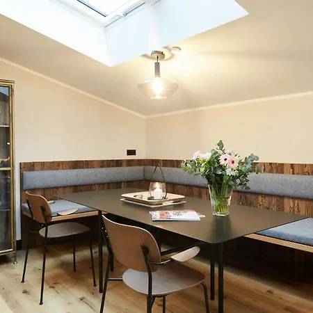 Binnendiek Haus 3 11 *